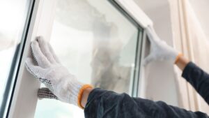 Cómo elegir el mejor instalador de ventanas en Torrelavega (Guía completa)